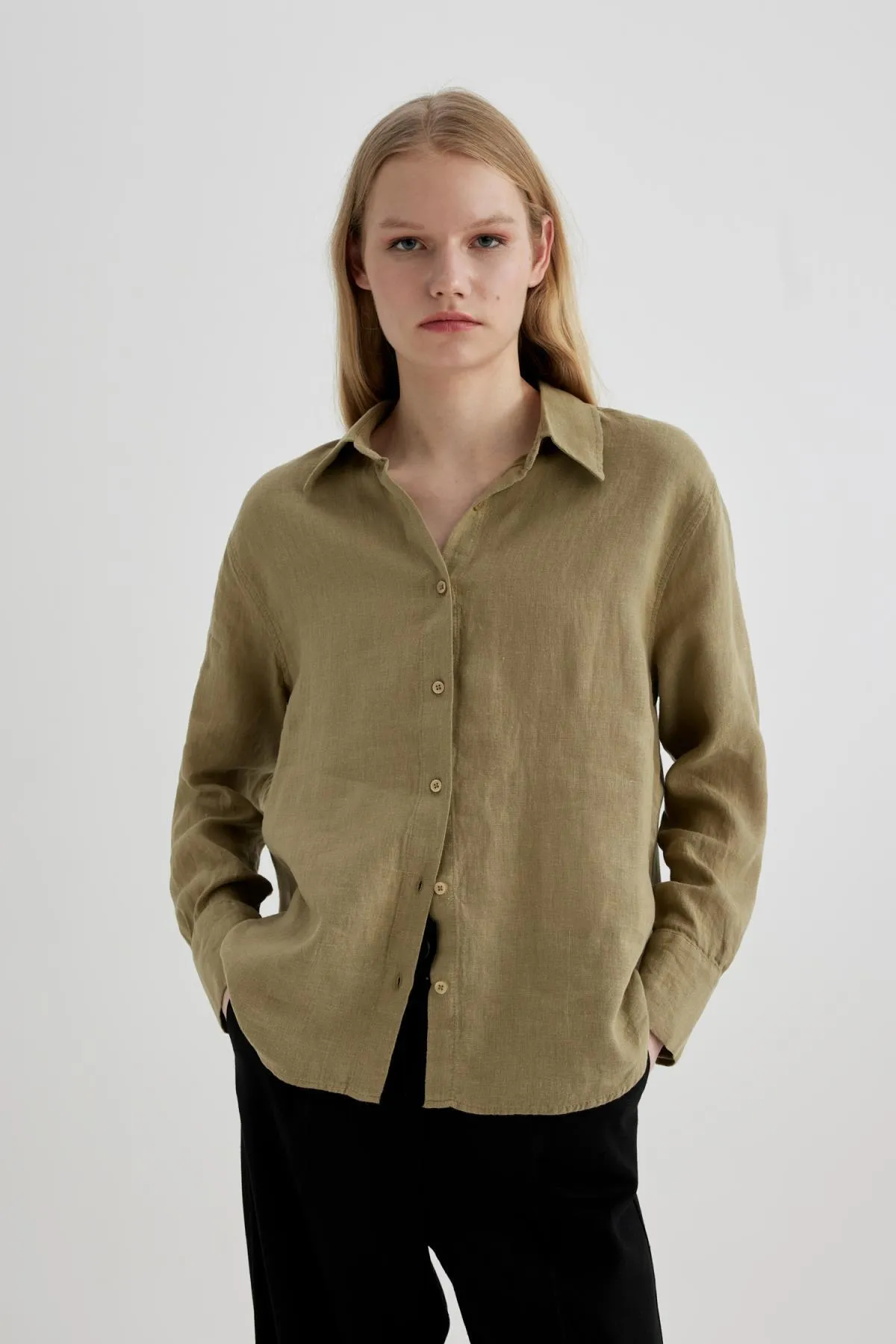 DeFacto  Langarmhemd aus 100 % Leinen im Oversize-Schnitt Z6638az24sp
