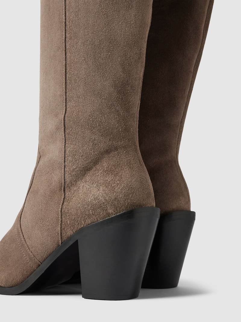 Stiefel mit Blockabsatz in beige