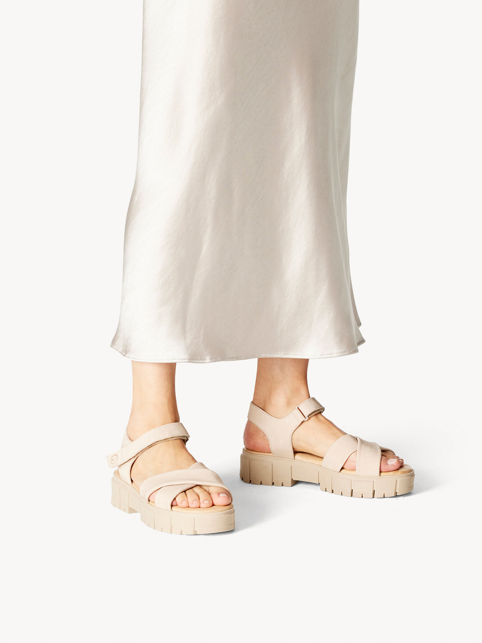 Sandale à talon en cuir - beige