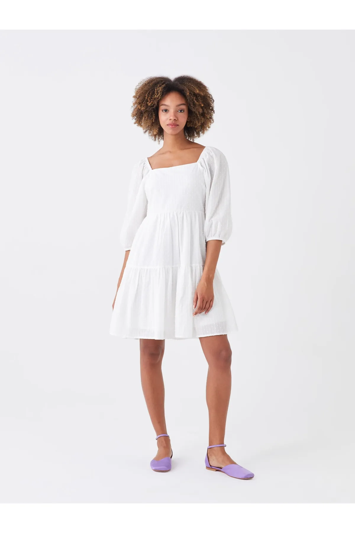LC Waikiki  Damenkleid aus Voile mit quadratischem Ausschnitt und geraden Ballonärmeln