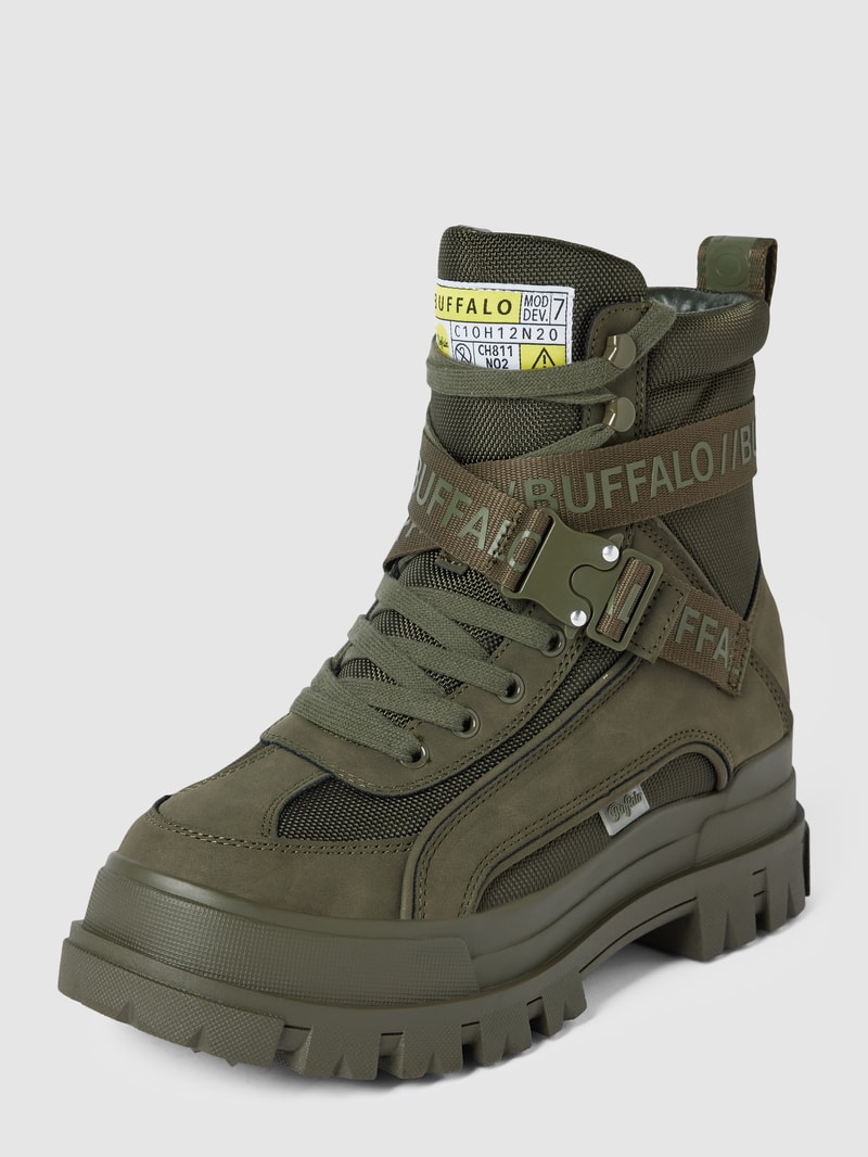 Schnürboots mit Klickverschluss in khaki