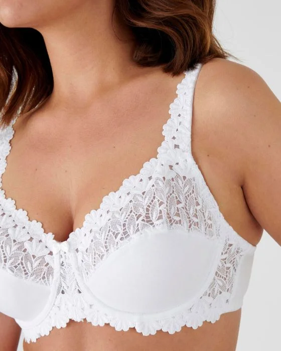 Soutien-gorge à armatures en titane CALIE de Damart