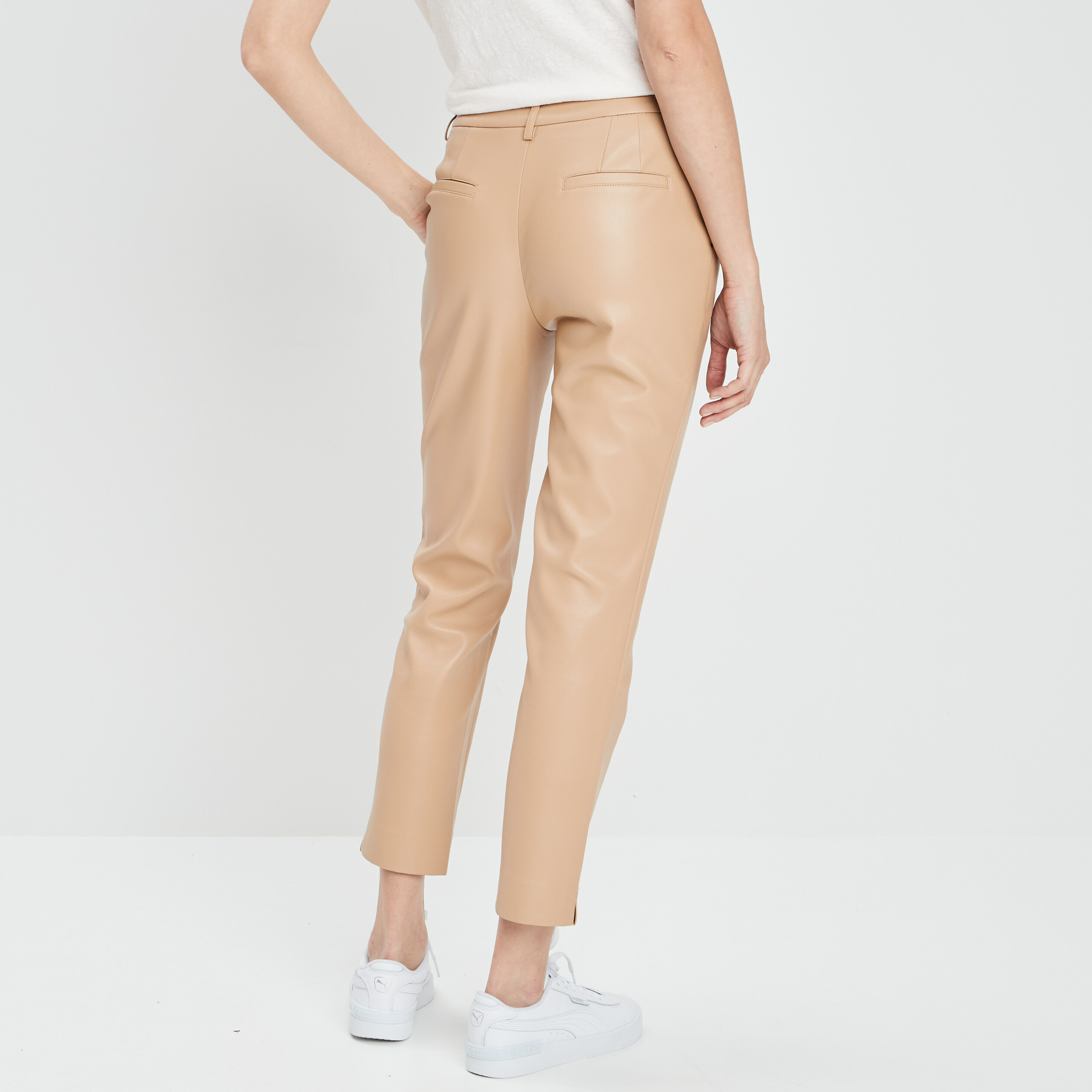 Pantalon ajusté 7 8 ème simili cuir sable femme | La Halle