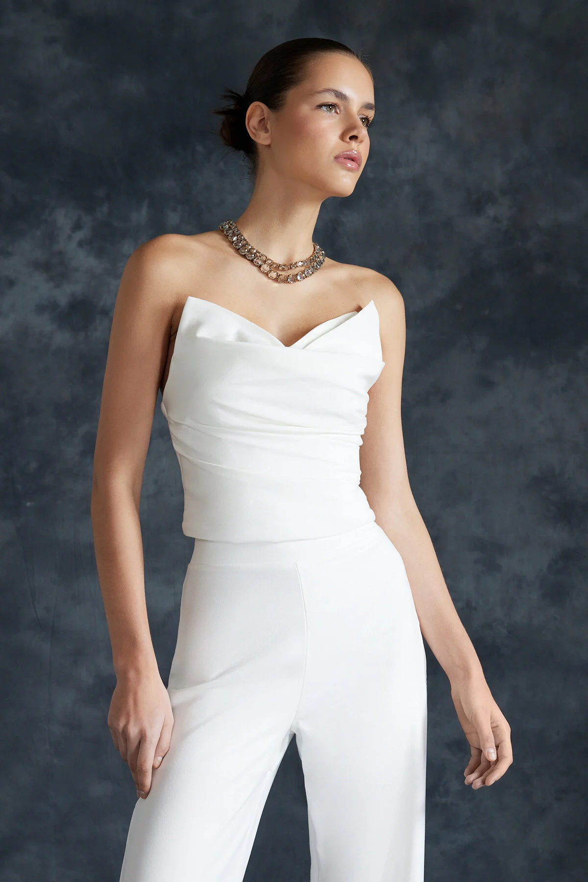 Trendyol Collection  Weißes, bauchfreies, gewebtes Braut-Bustier TPRSS24BS00010