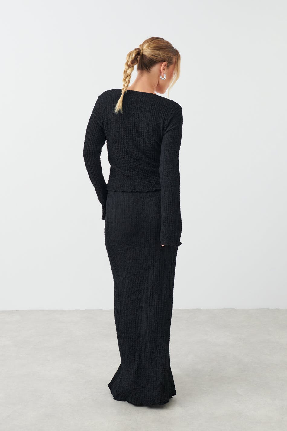 Textured maxi skirt