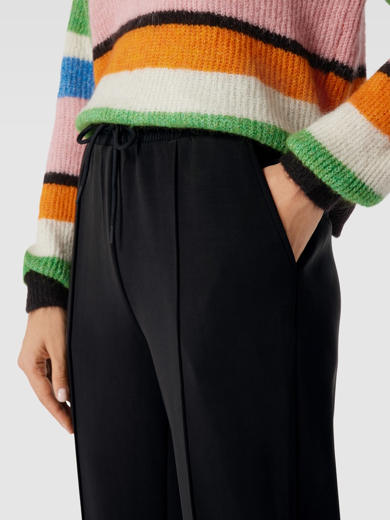 Sweatpants mit Tunnelzug Modell 'Peach' in schwarz