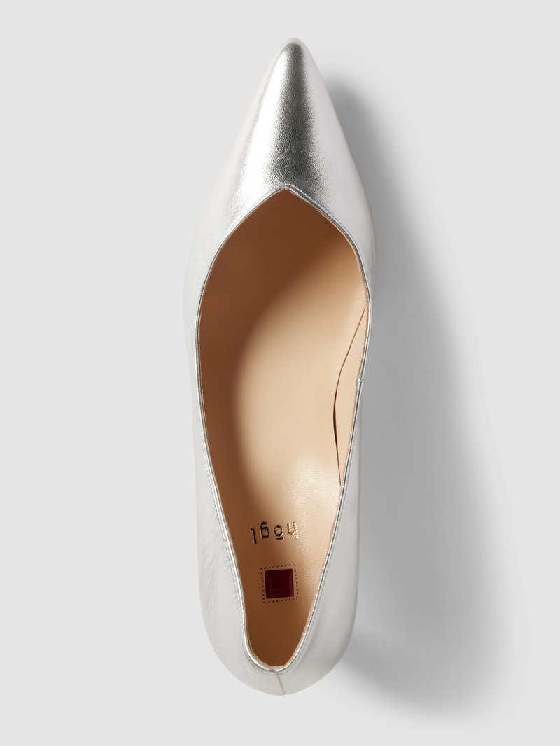 Pumps aus Leder mit Pfennigabsatz in silber