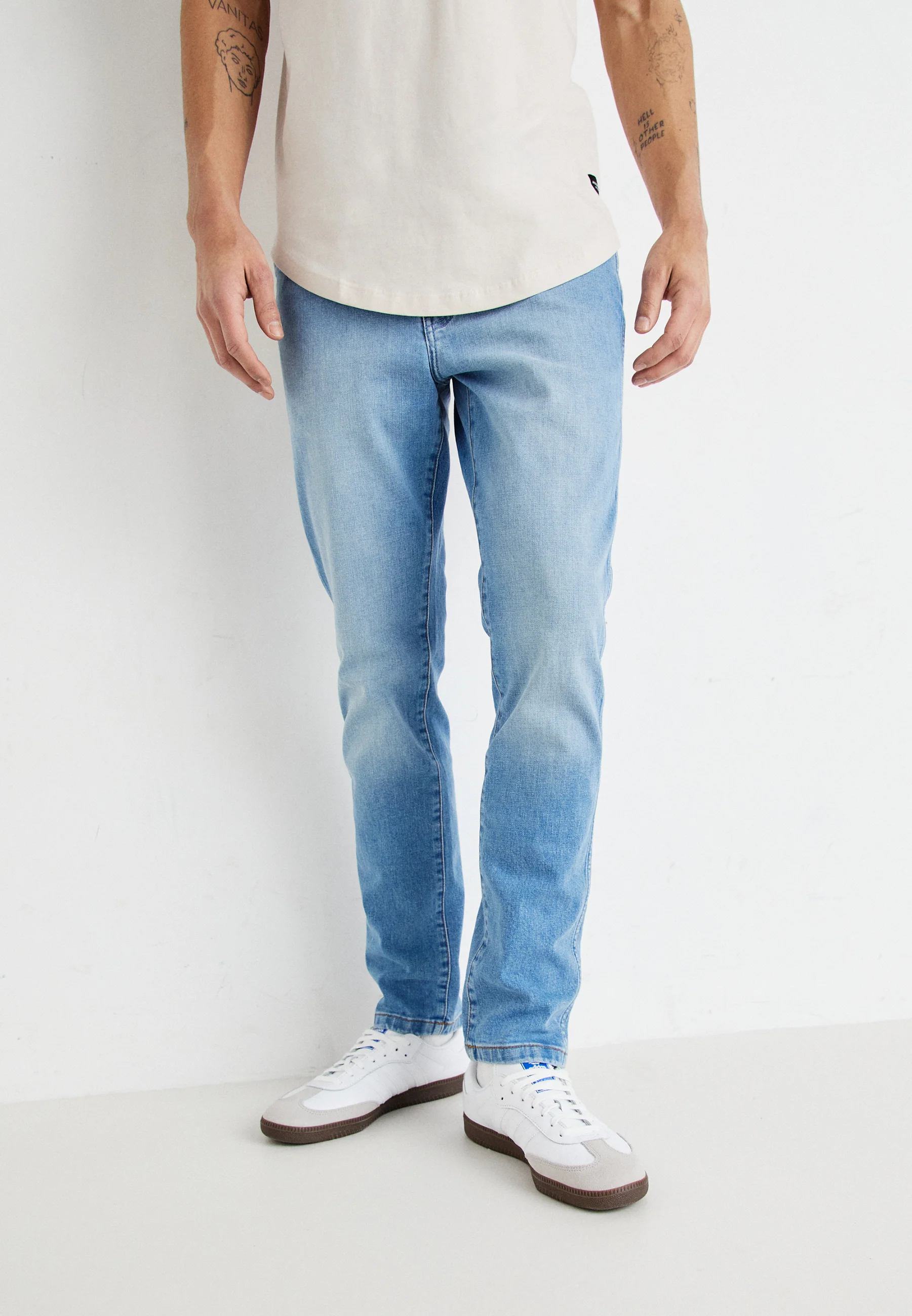 Wrangler LARSTON - Vaqueros ajustados