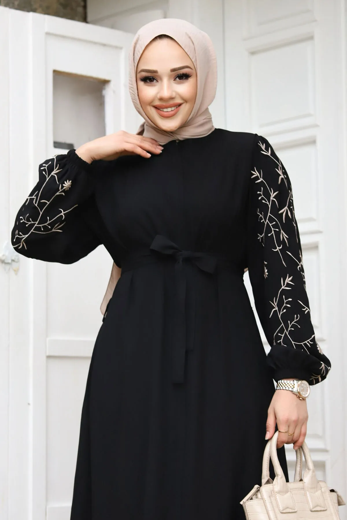 Tesettür Dünyası  Übergröße Griff Stickerei Bestickter Hijab Ferace TSD240120 Schwarz