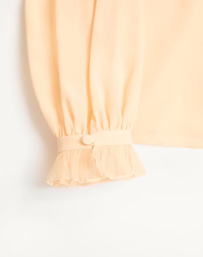 Topo em crepe de chine