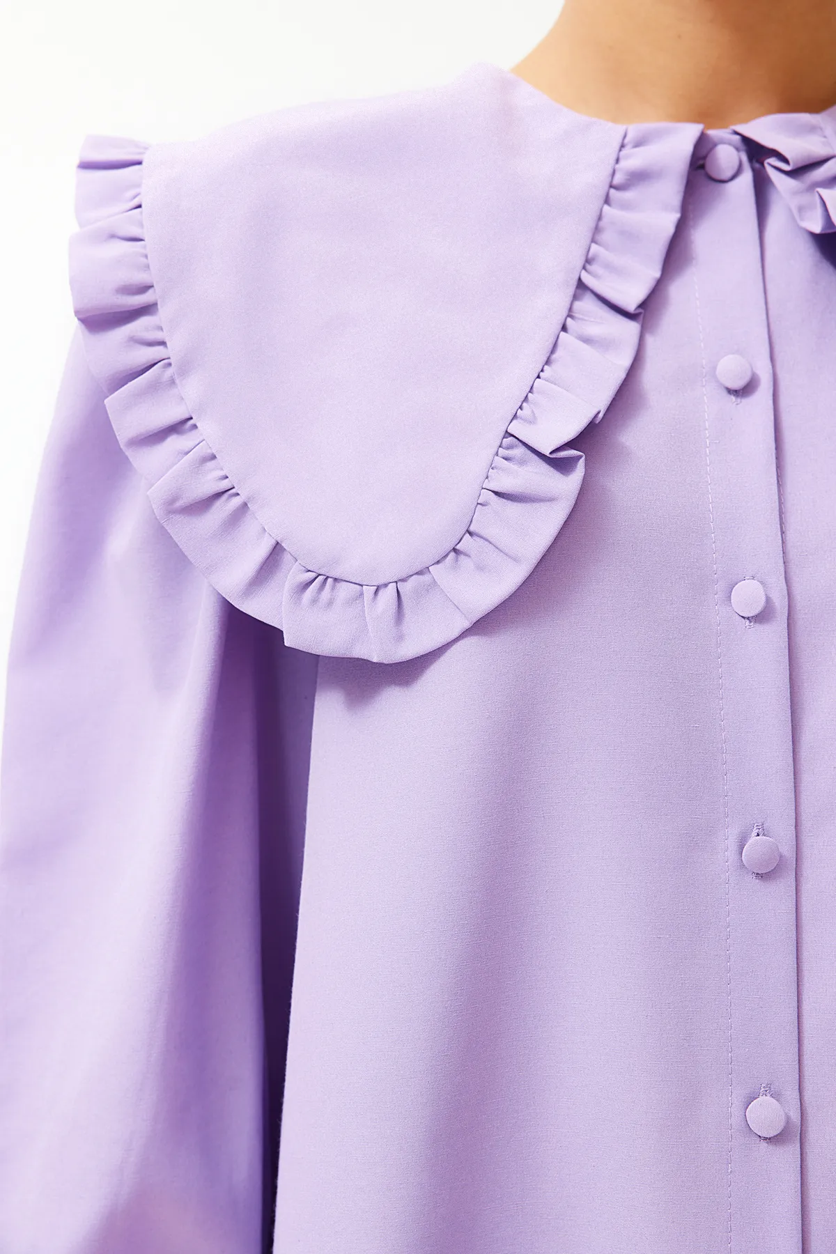 Trendyol Modest  Lilafarbenes Hemd aus gewebter Baumwolle mit Babykragen TCTSS24TG00027