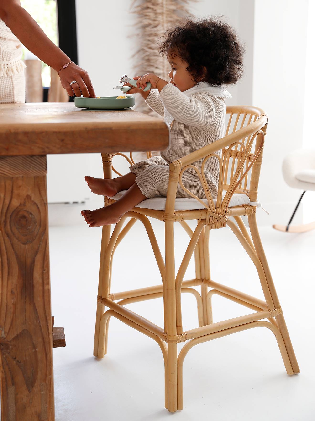 Vertbaudet Kinder Hochstuhl aus Rattan BOHO - natur/blumenform