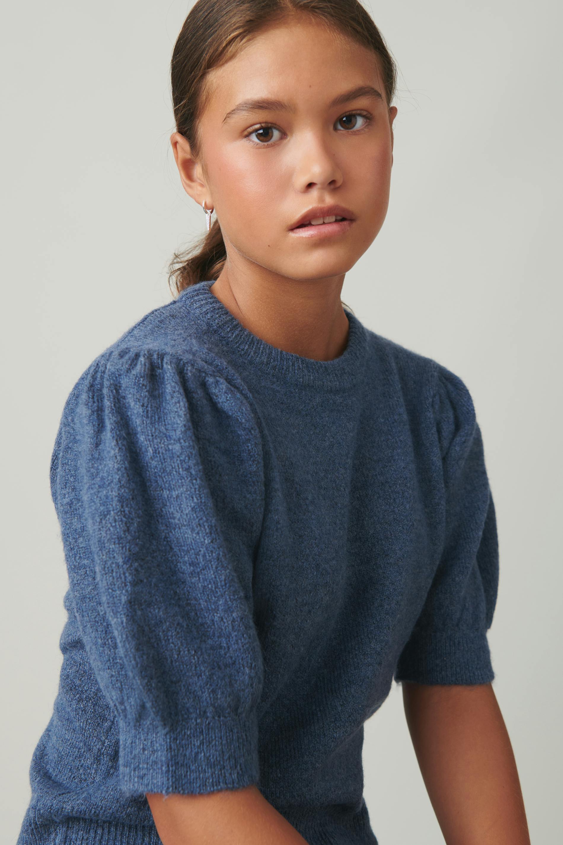 Y kn cropped sleeve top