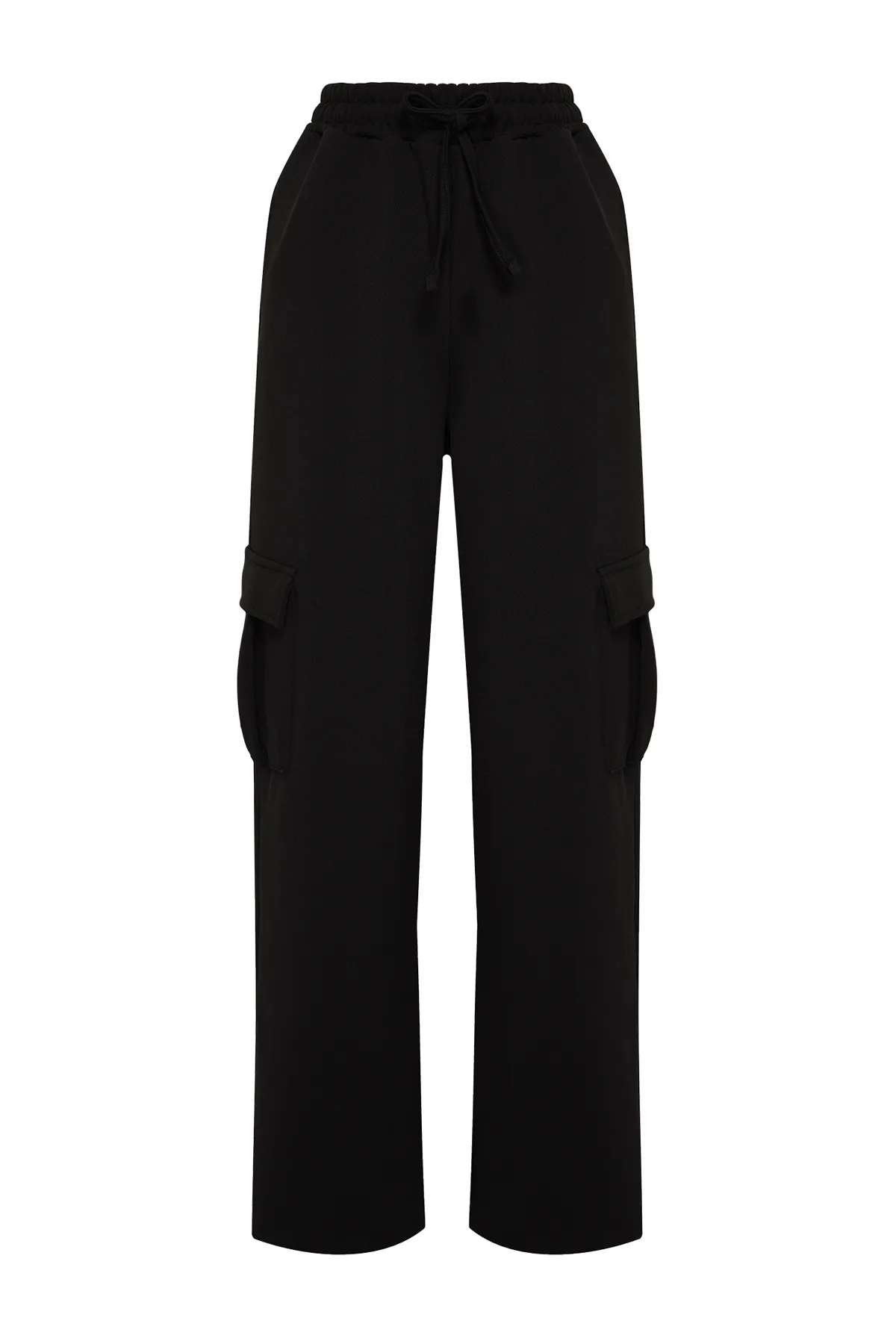 Trendyol Collection  Schwarze Hose mit Cargotaschen und detailliertem regulärem/geradem Schnitt TWOSS24PL00073