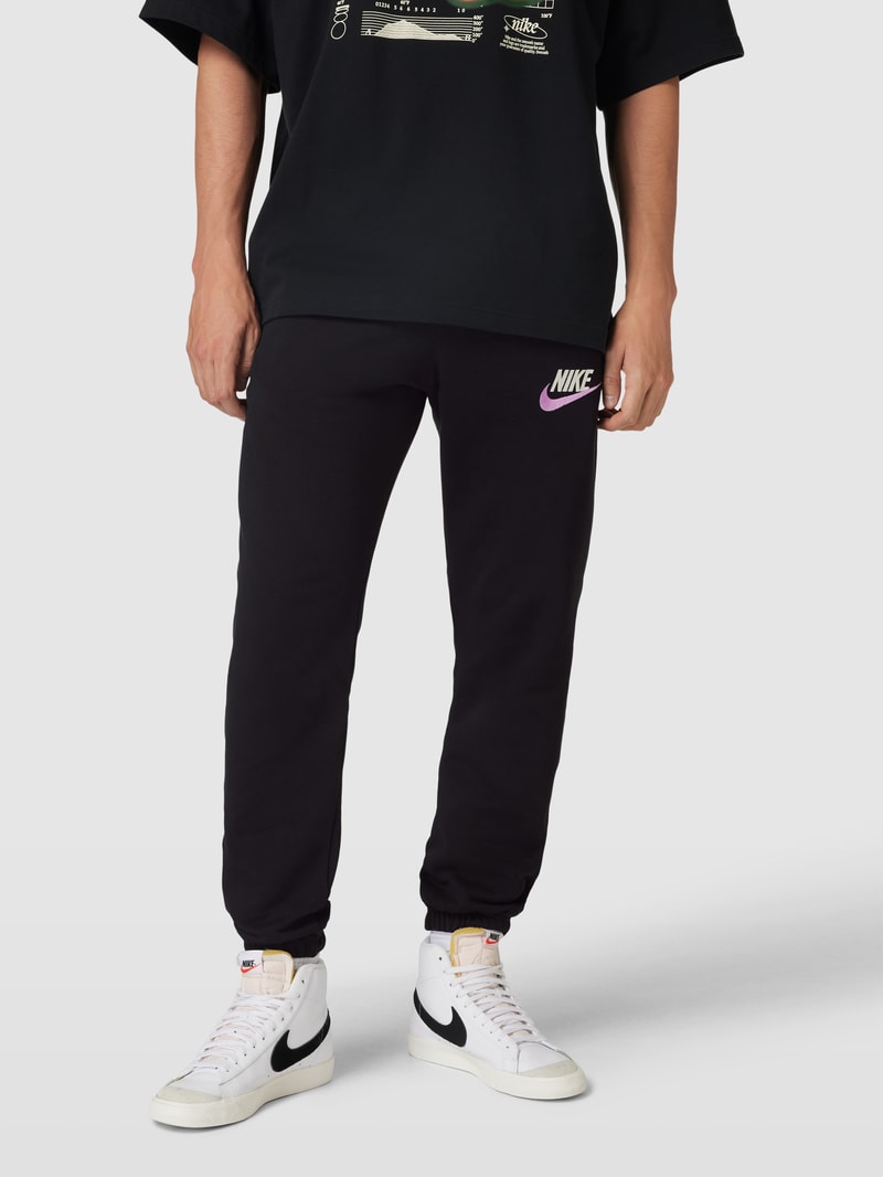 Sweatpants mit Label-Stitching in schwarz