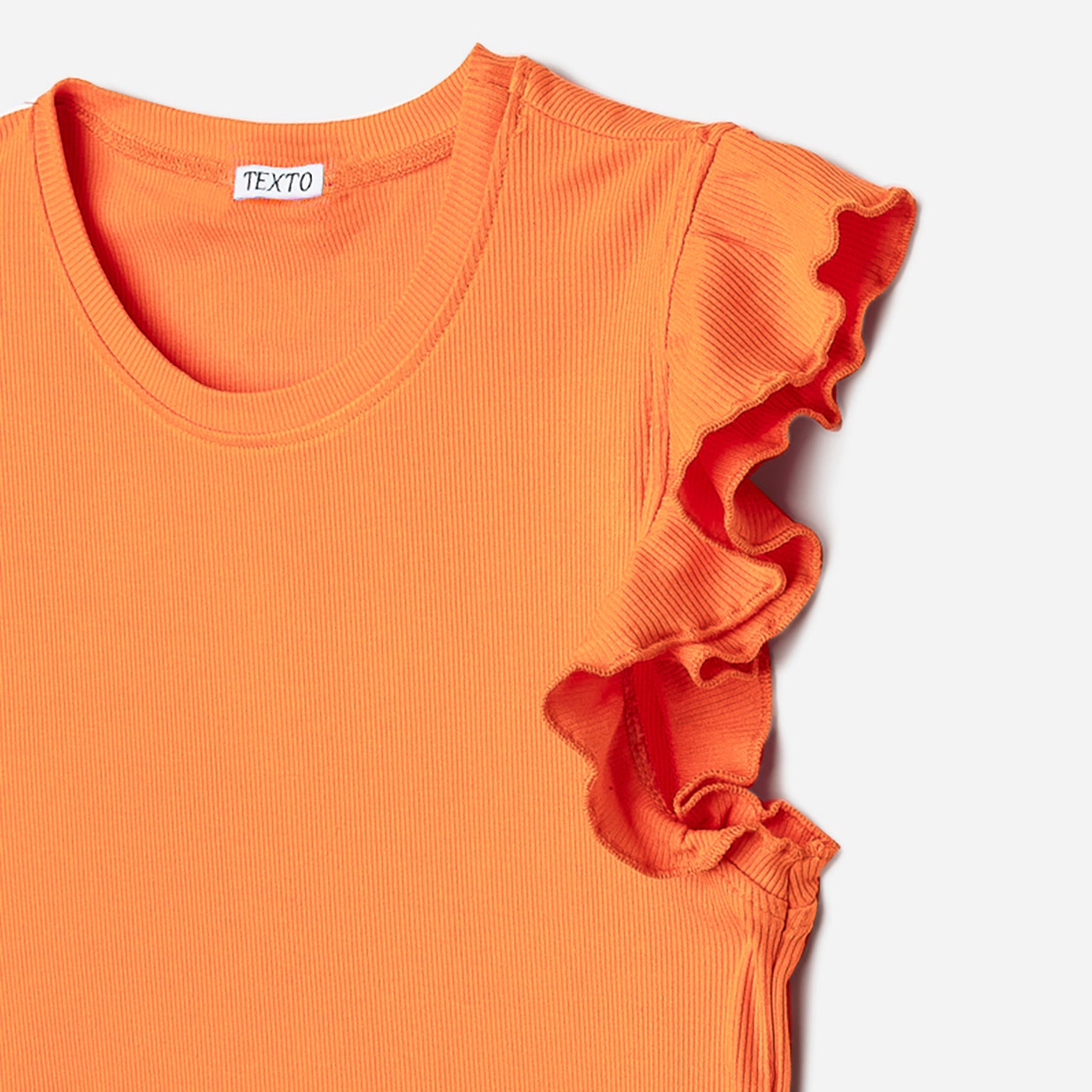 Tee-shirt TEXTO orange côtelé à manches volantées