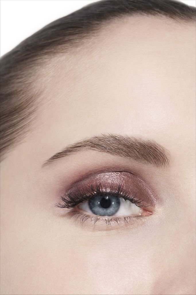 CHANEL OMBRE PREMIÈRE LAQUE FLÜSSIGER LIDSCHATTEN MIT LANGEM HALT