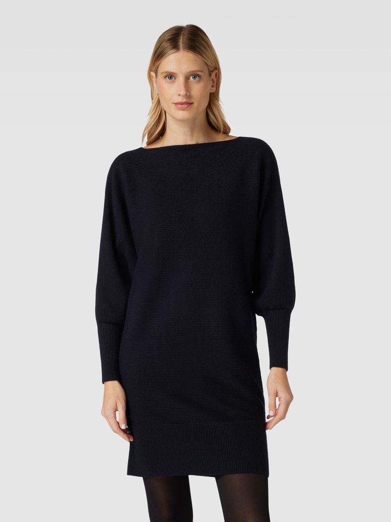 Knielanges Strickkleid aus Viskose-Mix mit U-Boot-Ausschnitt in marineblau