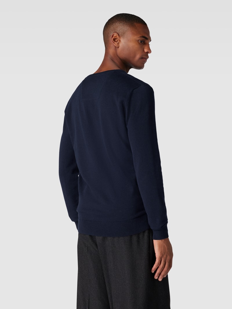 Strickpullover mit V-Ausschnitt in marineblau