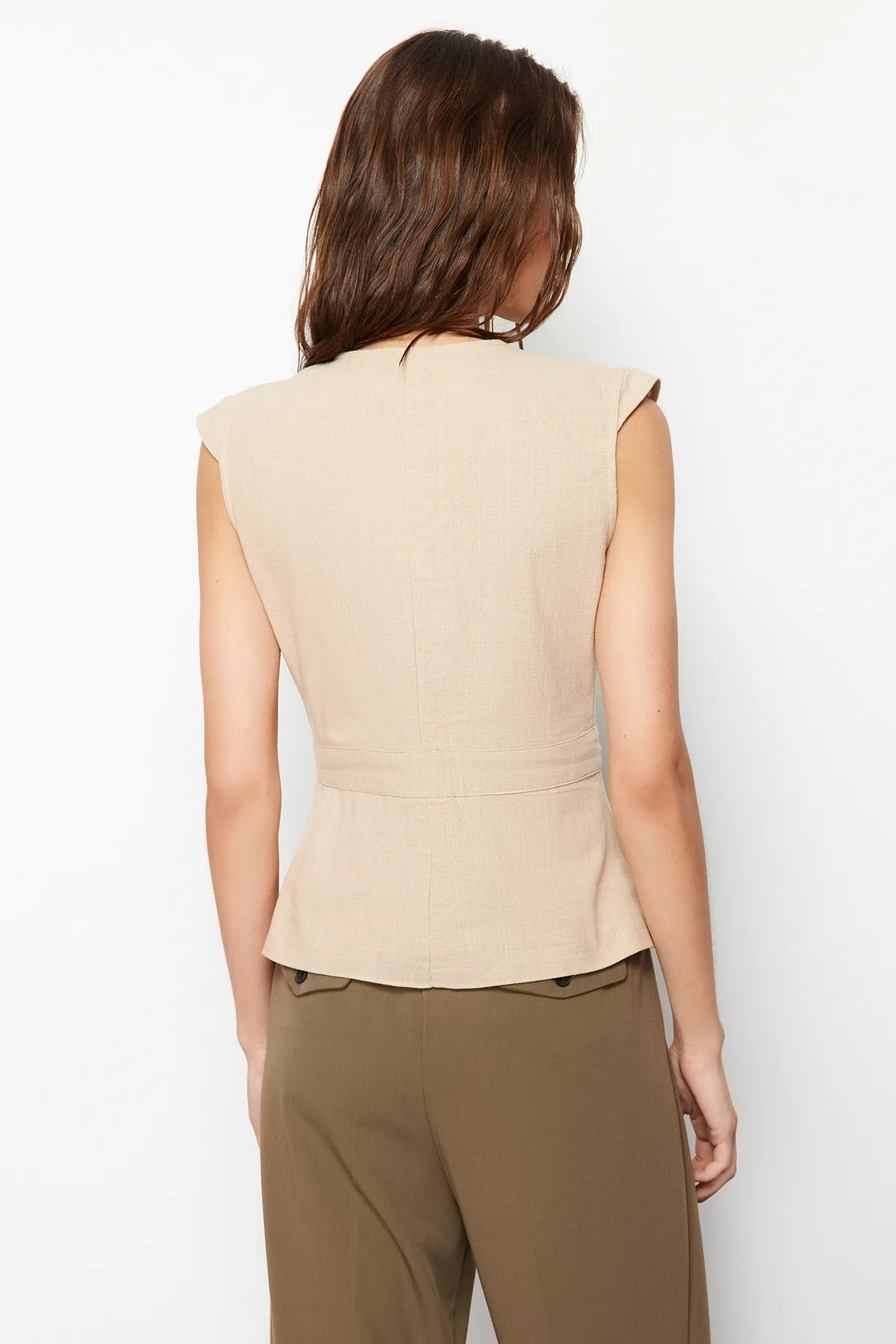 Trendyol Collection  Zweireihige Bluse mit gewebten Knochenknöpfen in Nerzoptik TWOSS20BZ0707