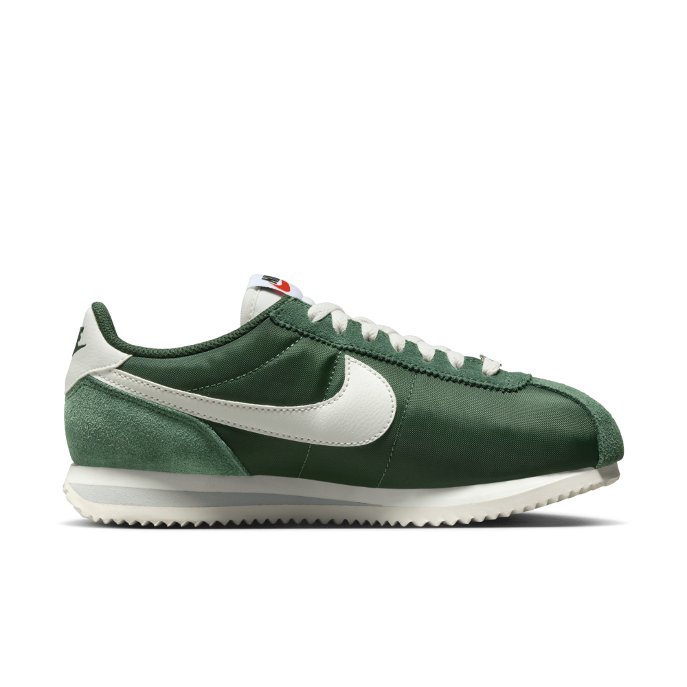 Nike Cortez DZ2795-300 / grün