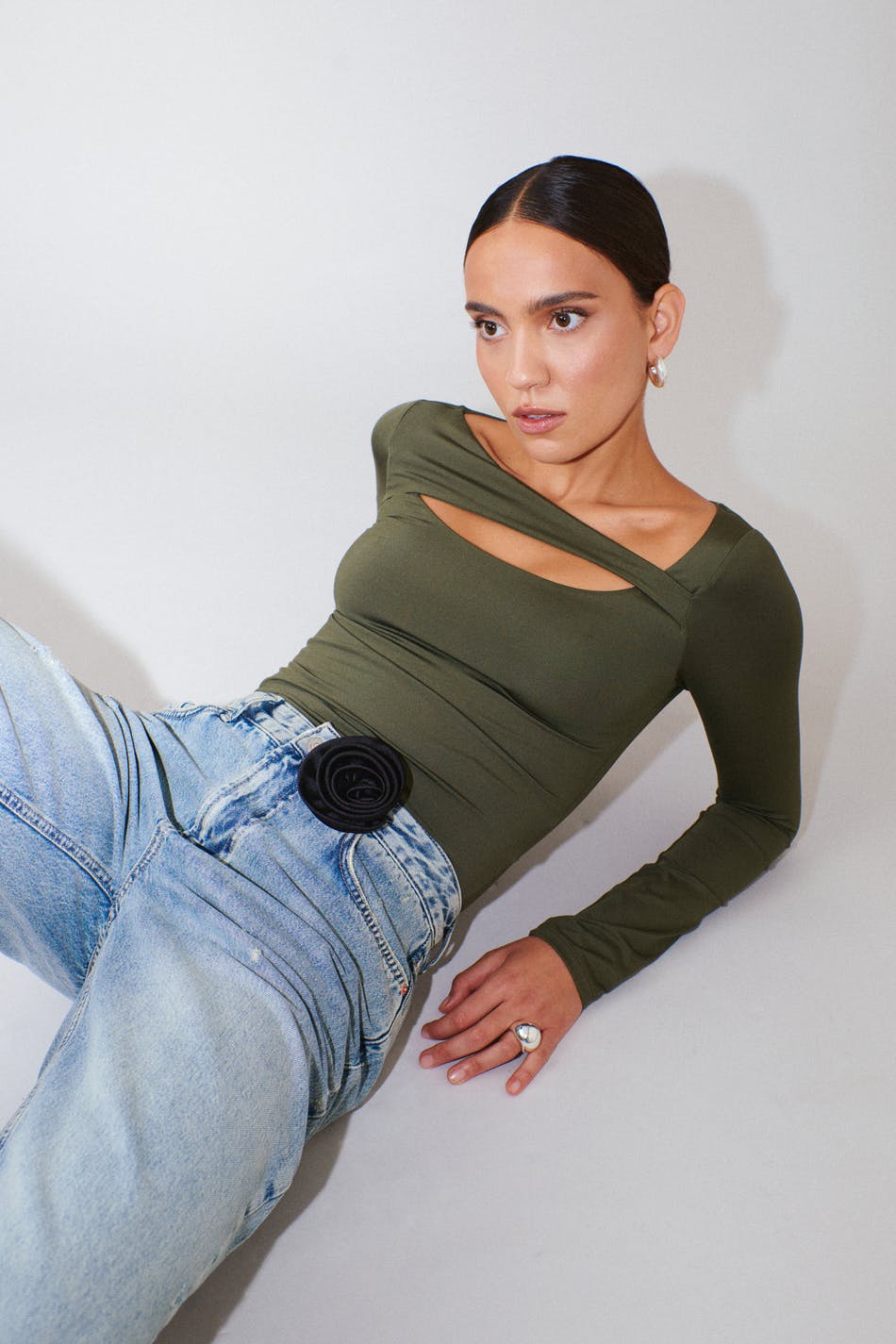 Cutout top