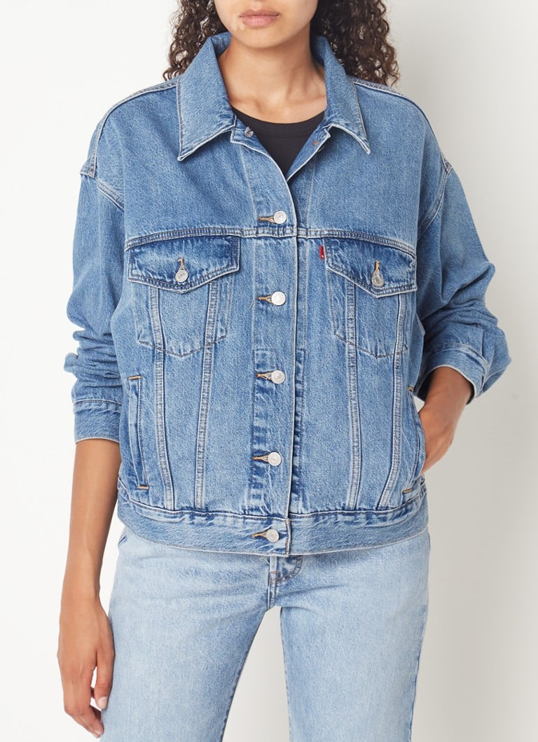 Levi's 90. gadu stila džinsa jaka ar Trucker rakstu no liocela maisījuma ar vidēji biezu mazgāšanas toni.