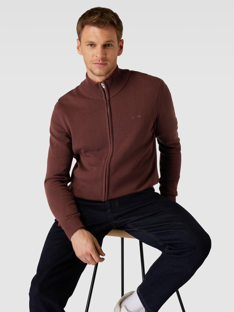 Strickjacke mit Label-Stitching Modell 'STAND JACKET' in bordeaux rot