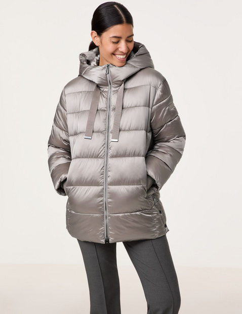 Outdoorjacke mit leichtem Glanz