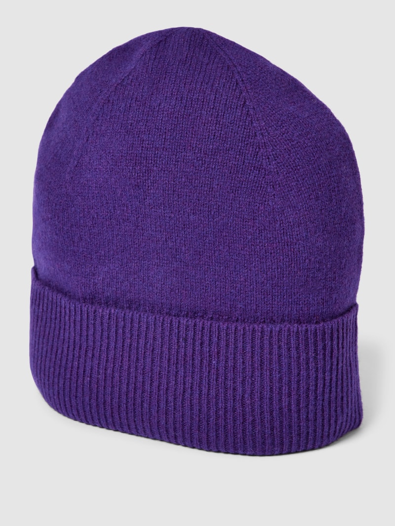 Beanie mit breitem Umschlag in purple