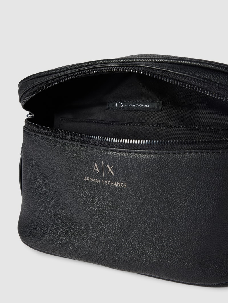 Bauchtasche mit Label-Detail in schwarz