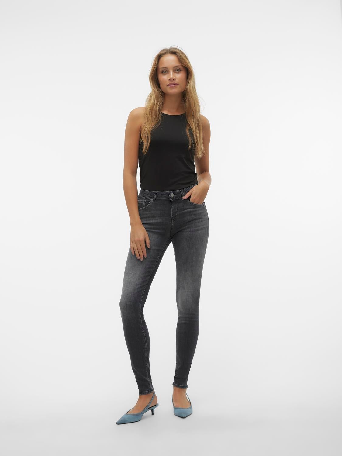 VMLUX Mid Rise Slim Fit Jeans