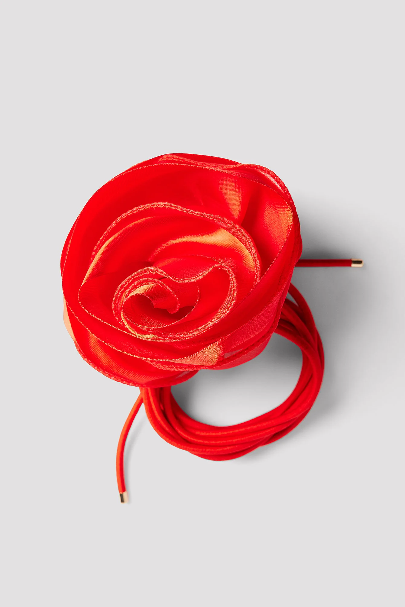 Halskette mit Rosenriemen