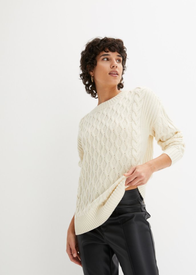 Strickpullover mit Zopfmuster