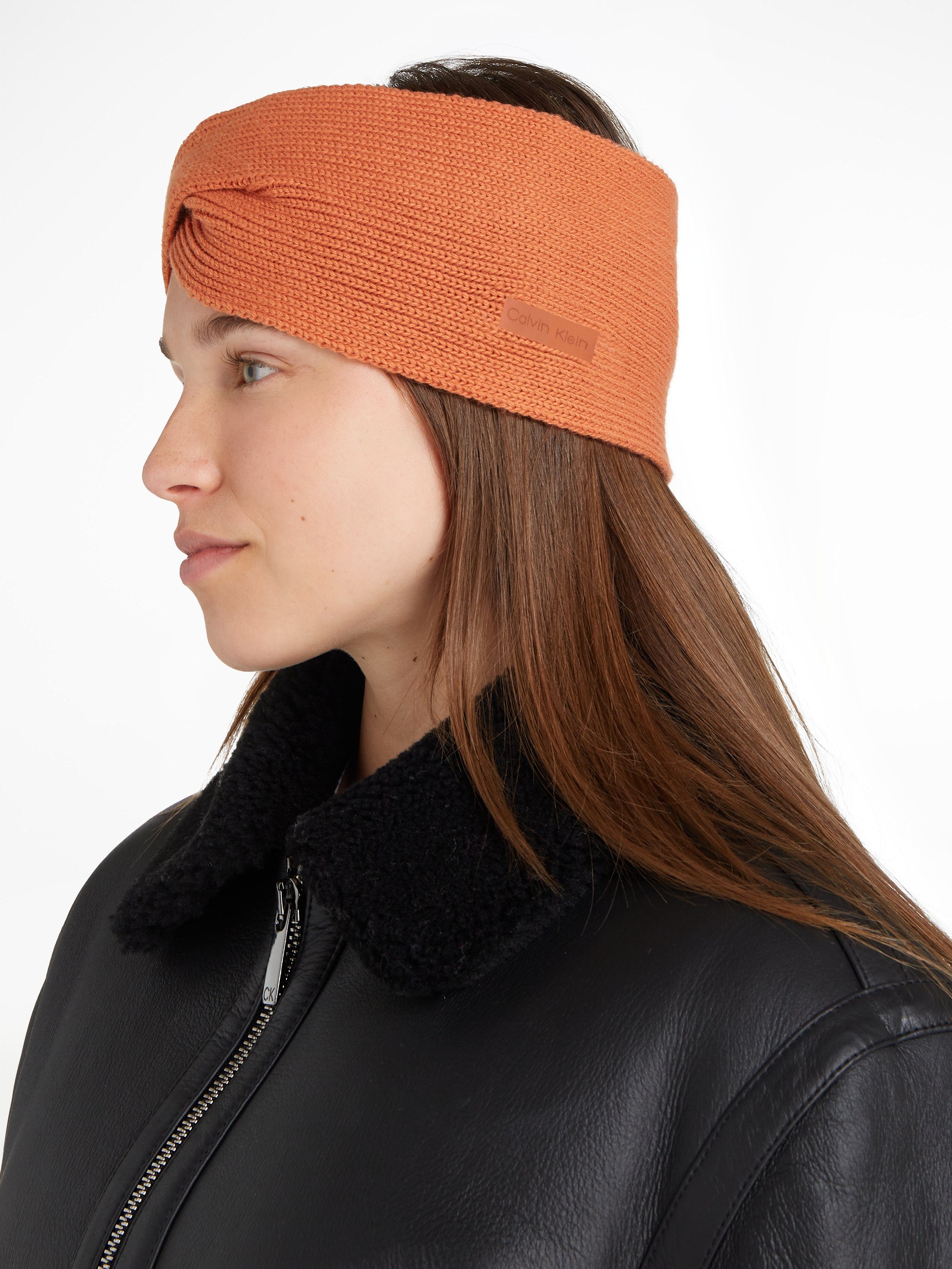 Calvin Klein Stirnband ESSENTIAL KNIT TWISTED HEADBAND mit Logopatch