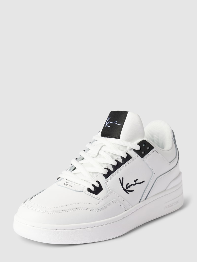 Sneaker mit Label-Detail in weiß