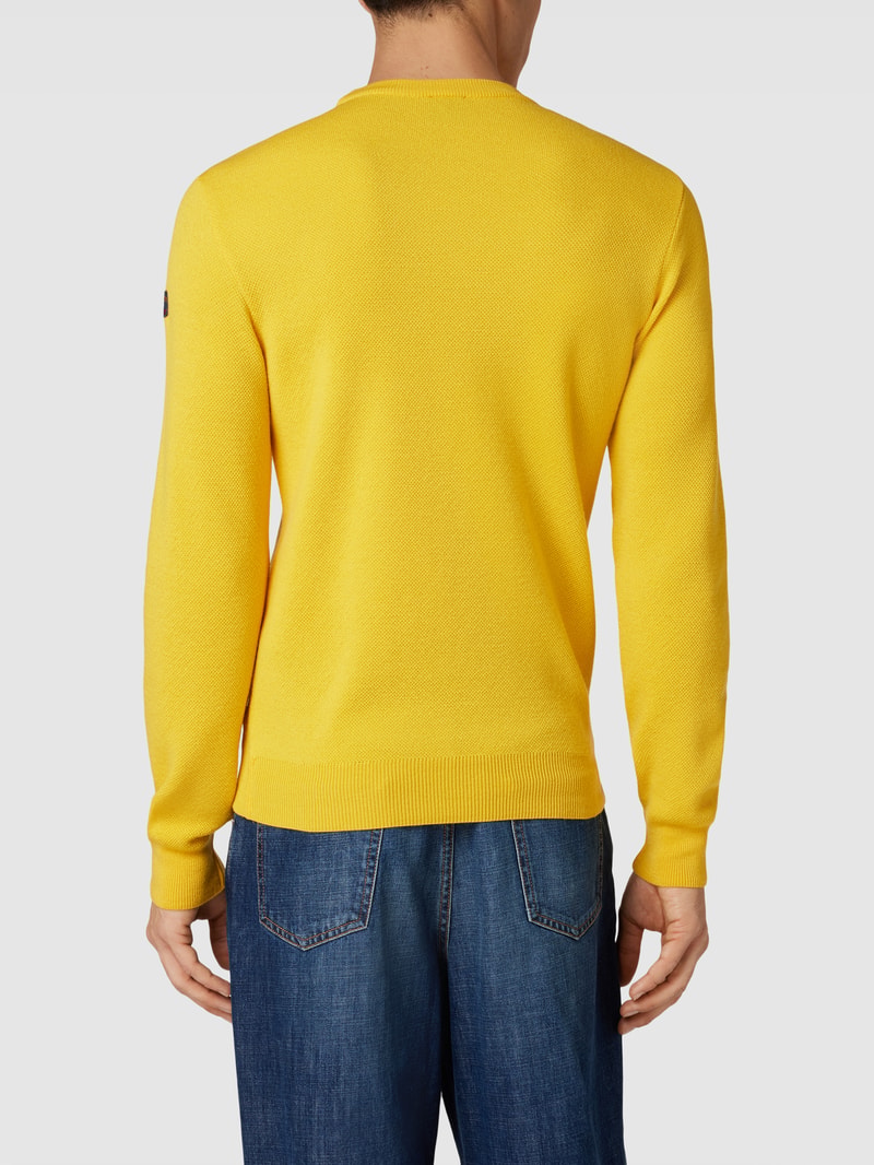 Strickpullover mit Label-Patch in gelb