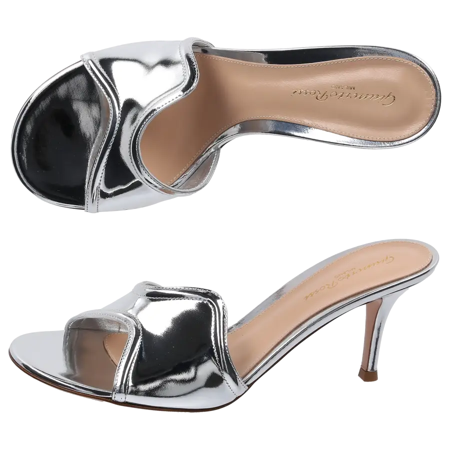 Gianvito Rossi - Pantoletten LUCREZIA Lackleder - silber