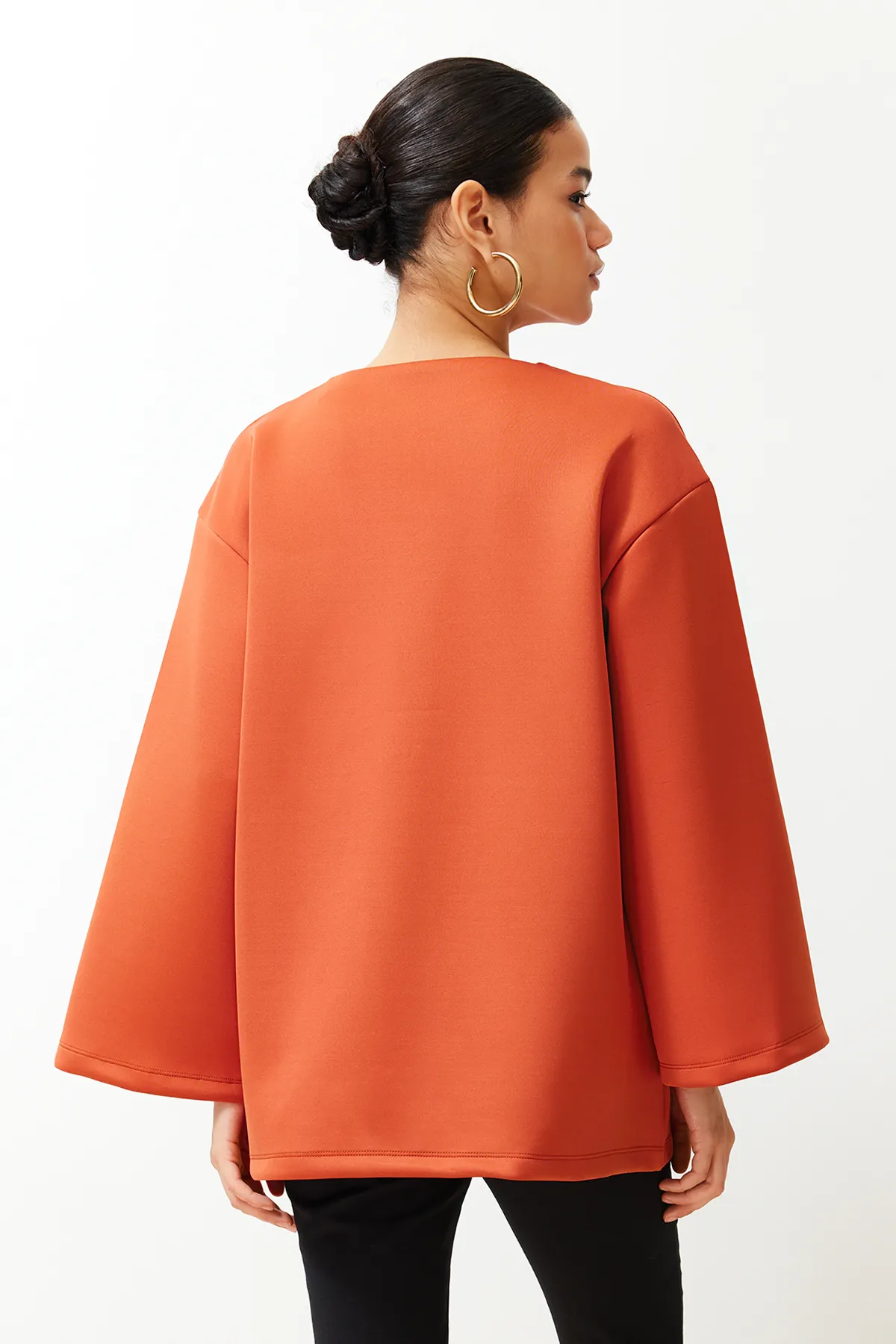 Trendyol Modest  Kachelförmiger Frontreißverschluss, detailliertes, stilvolles Taucher-/Scuba-Strick-Sweatshirt TCTSS24UK00032