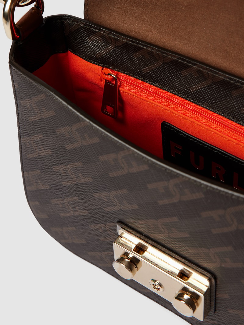 Handtasche mit Label-Detail Modell 'METROPOLIS' in dunkelbraun