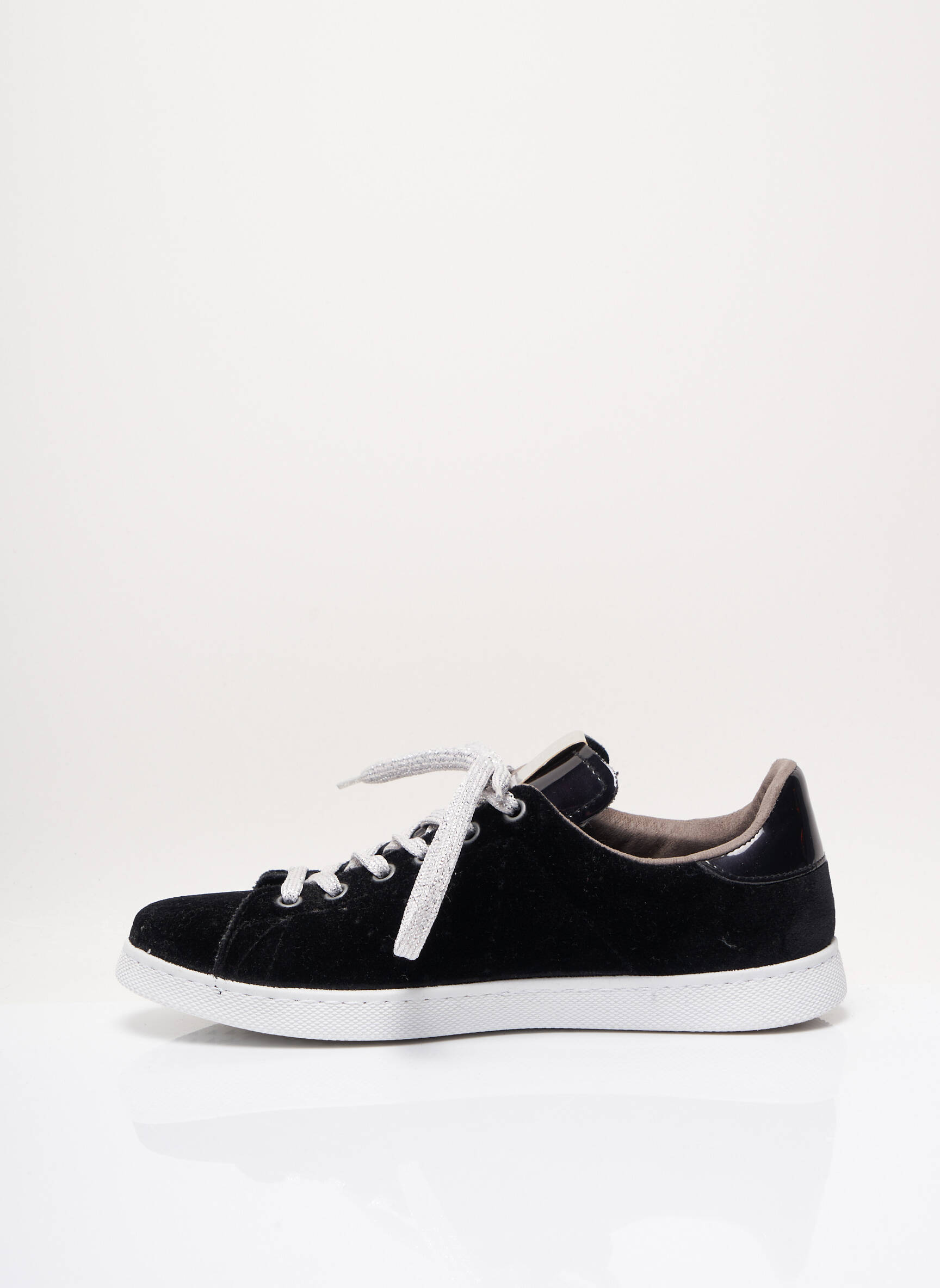 Victoria Baskets Femme couleur noir