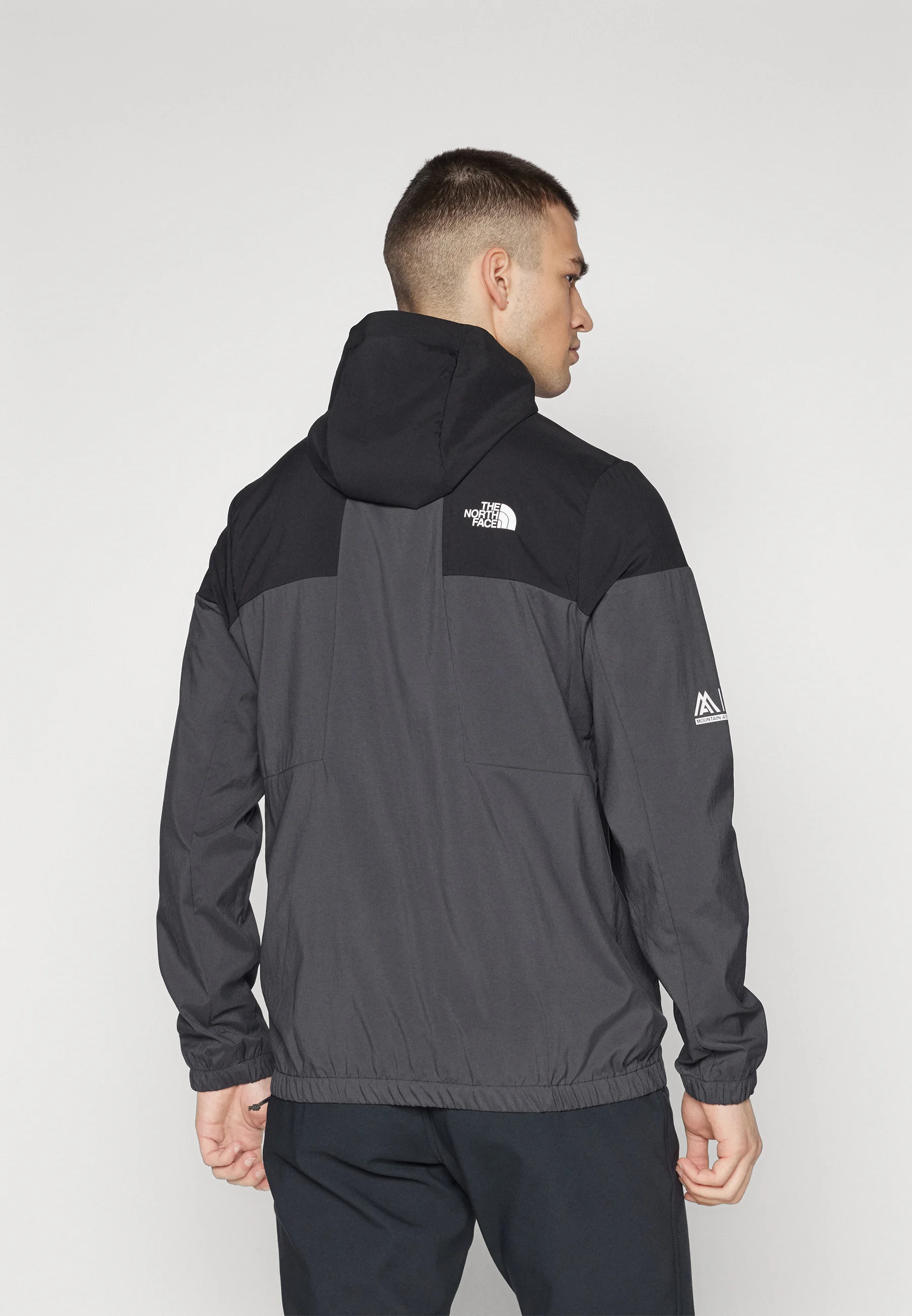 The North Face WIND TRACK HOODIE - Cortavientos