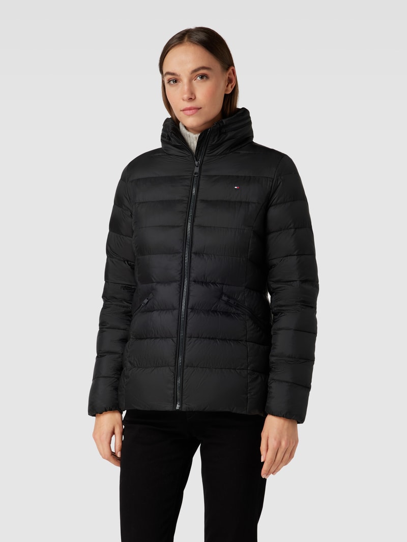 Steppjacke mit Label-Stitching in schwarz