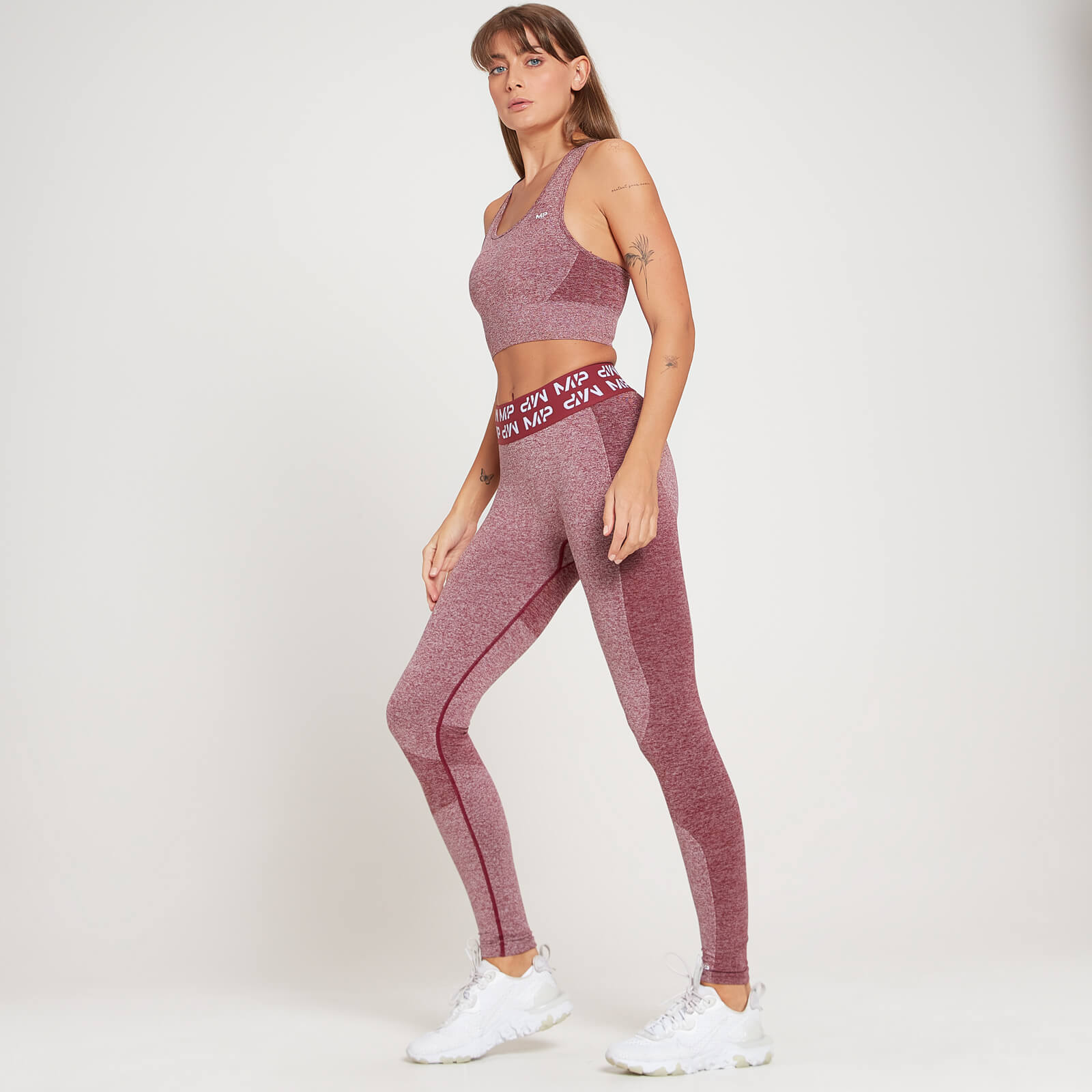 Brassière de sport MP Curve pour femmes – Cerise noire