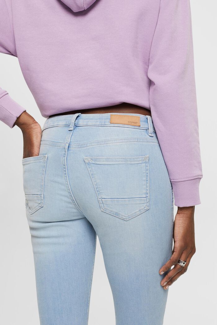 Mid-Rise-Stretchjeans in schmaler Passform