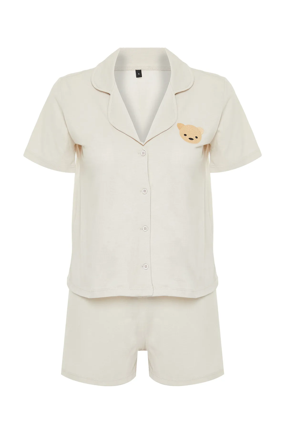Trendyol Collection  Beiges Pyjama-Set aus Hemd und Shorts aus 100 % Baumwolle mit Teddybär-Stickerei THMSS23PT00012
