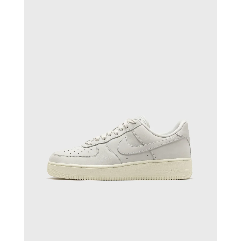 Nike Air Force 1 Premium DR9503-100 / weiss