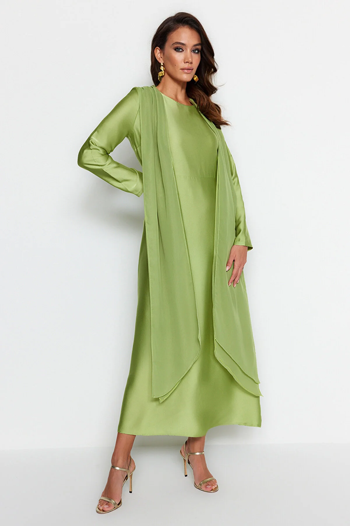 Trendyol Modest  Grünes Flight Flight Satin Abendkleid TCTAW24DB00008