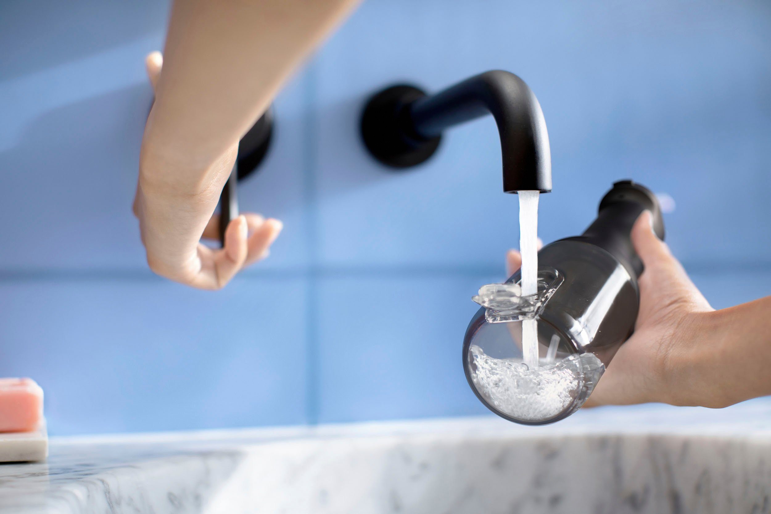 Philips Sonicare Munddusche kabelloser Power Flosser 3000 HX3826, Aufsätze: 2 St., Quad Stream-Technologie, 2 Modi für die Reinigung, 3 Intensitätsstufen