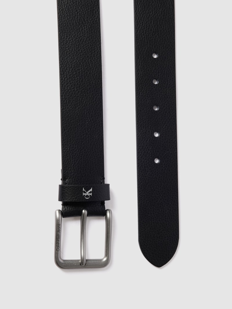 Ledergürtel mit Dornschließe in black